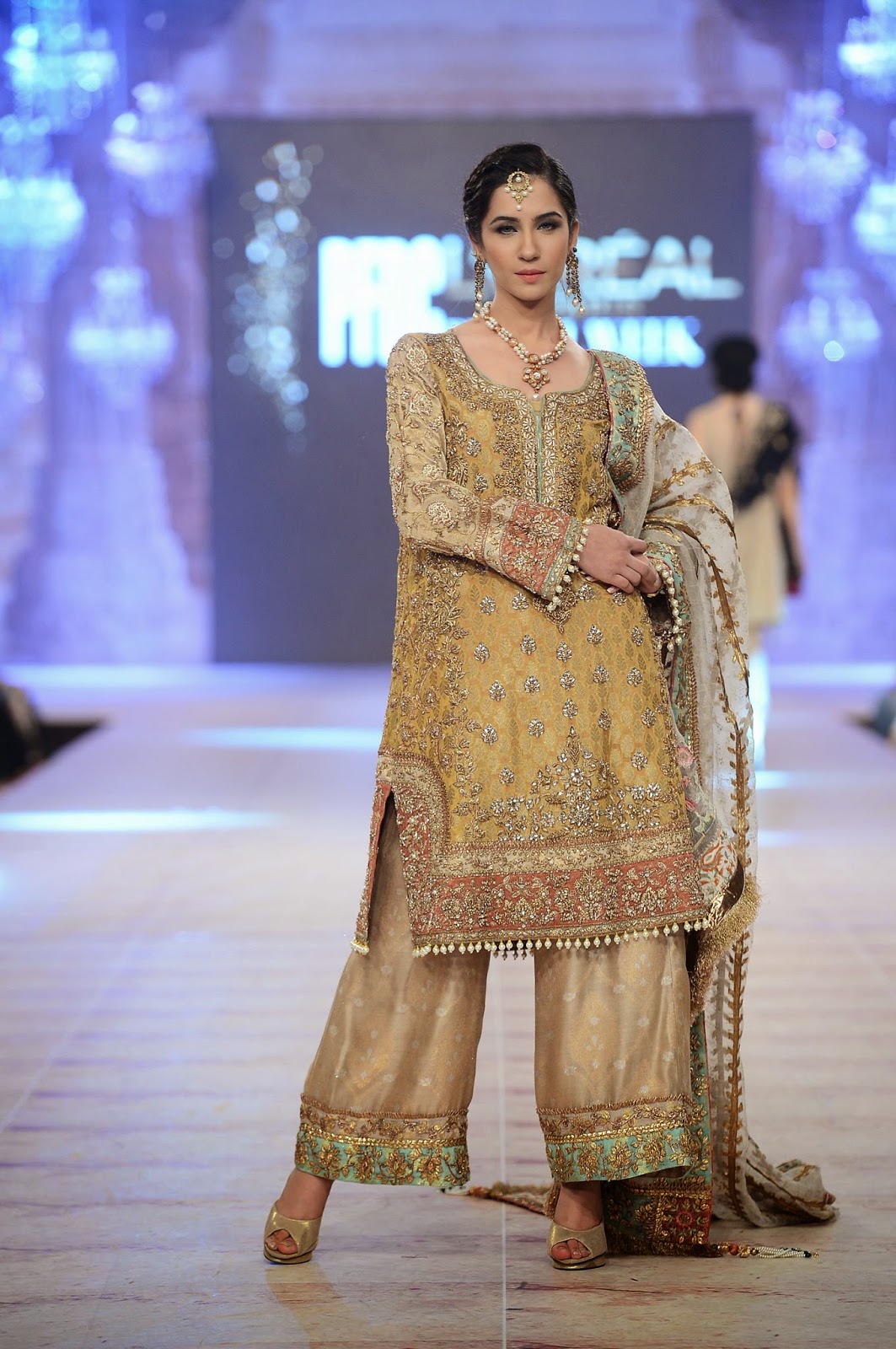 Nickie Nina at PLBW 2014 Pakistan Fashion Week Karachista